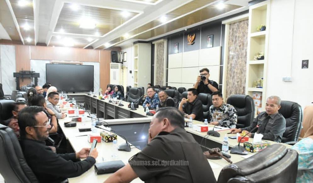 Ekti Imanuel Pimpin Kunker ke Kota Balikpapan terkait Program Pengawasan hingga Penganggaran